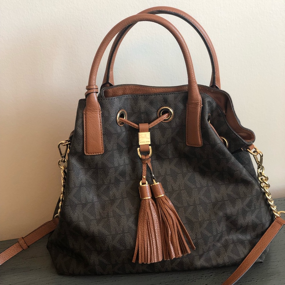 Michael Kors Bucket Bag